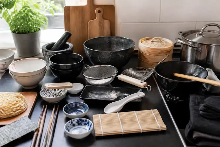 Ramen keukenmateriaal opzet thuis